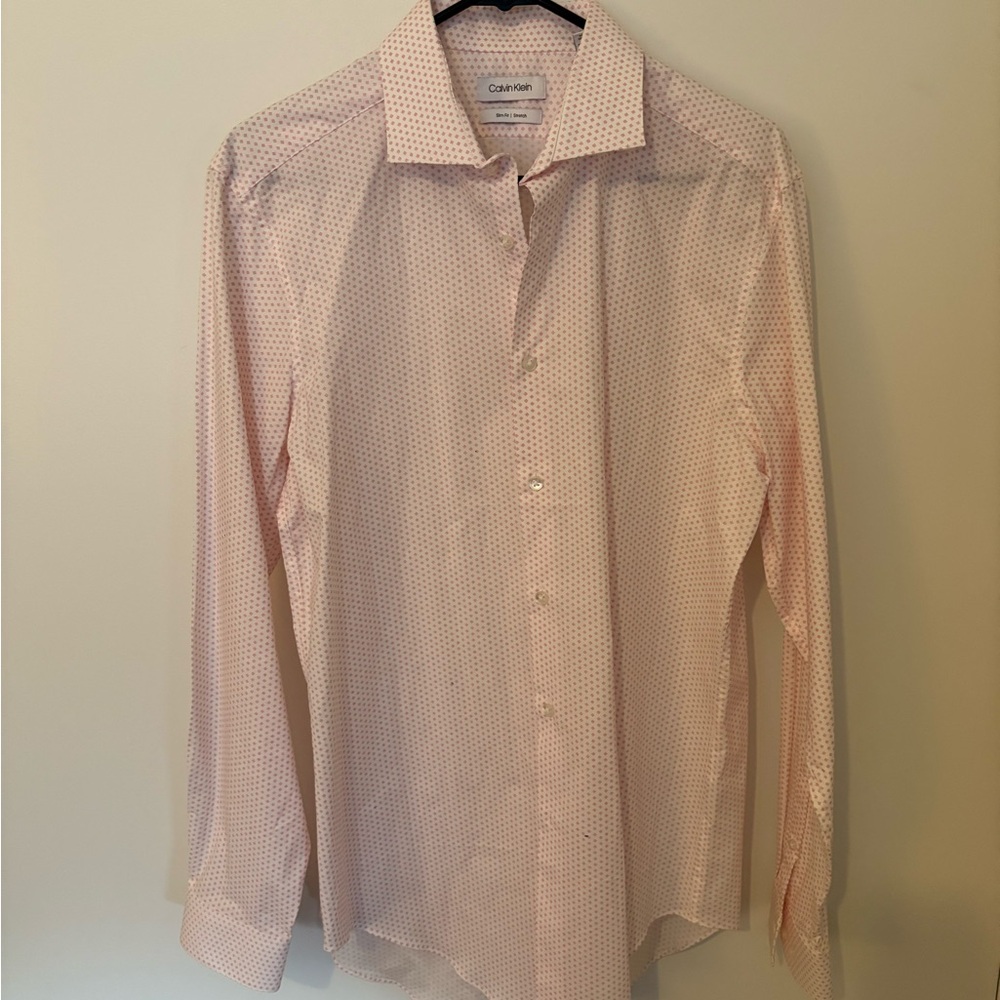 Calvin Klein Men's Light Pink Patterned Dress Shirt